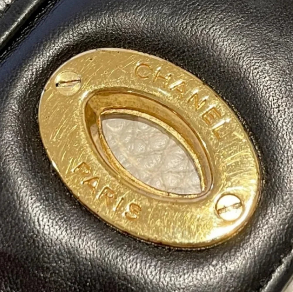 CHANEL cross body - Picture 7 of 9